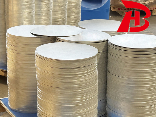 Покрытая поверхность B209 ASTM 3003 8011 1050 1100 1060 Алюминиевые круги для непримешивающихся сковородок