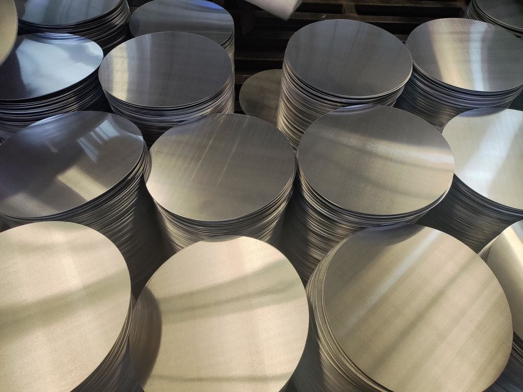 Gleaming Silvery Aluminum Circles 1080/1100 0.3-6.0MM for Household Renovation